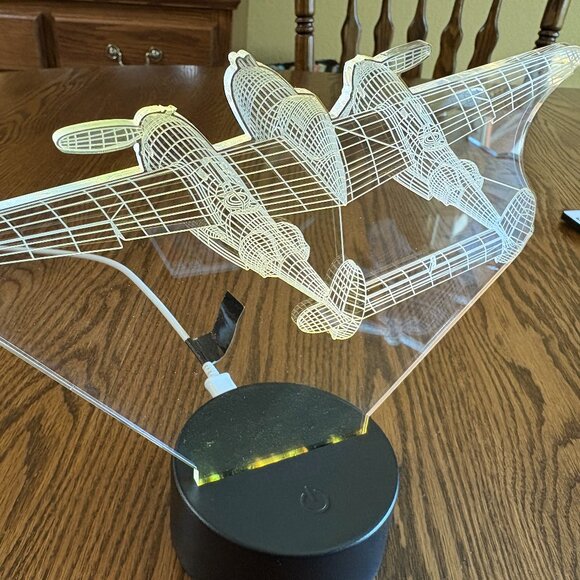 Set of Two 3-D Optical Illusion Aviation Lamps by Carve Craftworks with 5 Planes - Picture 5 of 13